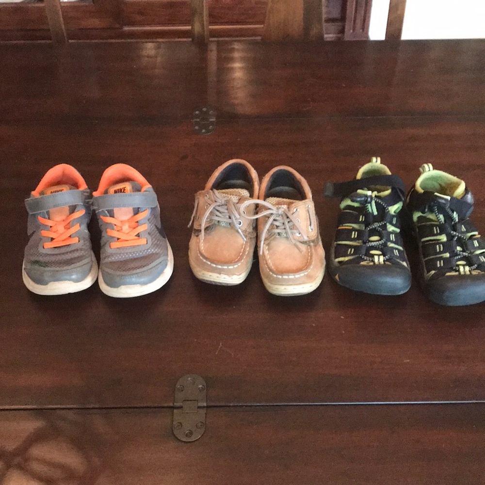 Size 9 boys shoes